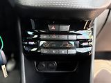Peugeot 2008 Active 1.2PT 82 - náhled 26