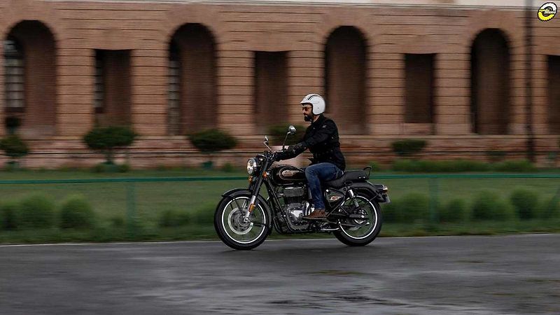 Royal Enfield Bullet 350 (2026) - fotka 5 z 8
