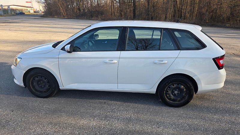 Škoda Fabia 1.0 /55kW - fotka 3 z 13