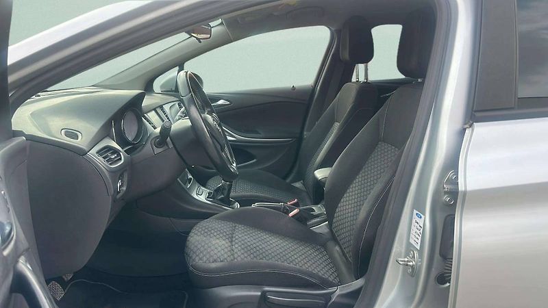 Opel Astra K 5DR Enjoy B16DTE 81kW MT6/00 - fotka 6 z 22