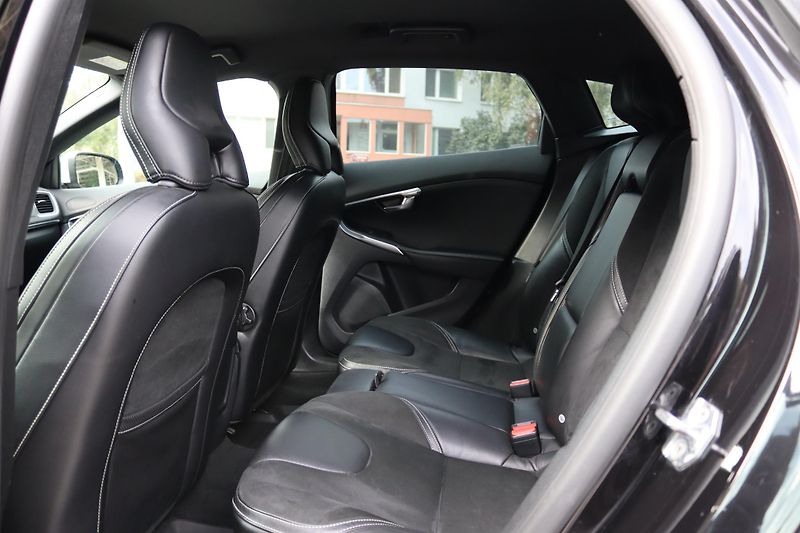 Volvo V40 Volvo V40 R-Design 140kW - fotka 41 z 55
