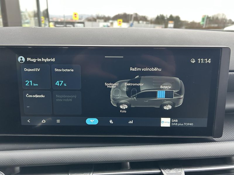 Hyundai Tucson 1,6 T-GDI PHEV 211kW SMART FL - fotka 26 z 34