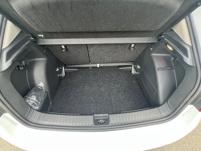 Škoda Fabia (2025) Selection 1.0MPi 59kW 5°manuál - fotka 15 z 28