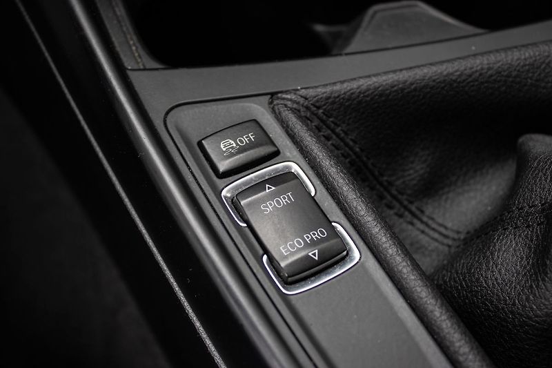 BMW Řada 1 Servis do 210000 Km, tažné - fotka 20 z 26
