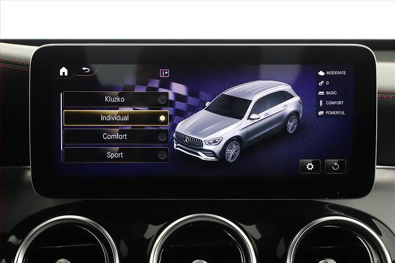 Mercedes-Benz GLC (2021) 43 AMG - fotka 19 z 28
