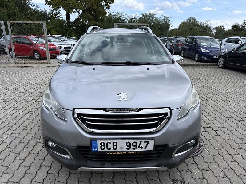 Peugeot 2008 1.2T 81 kW navigace, serviska - fotka 2 z 18