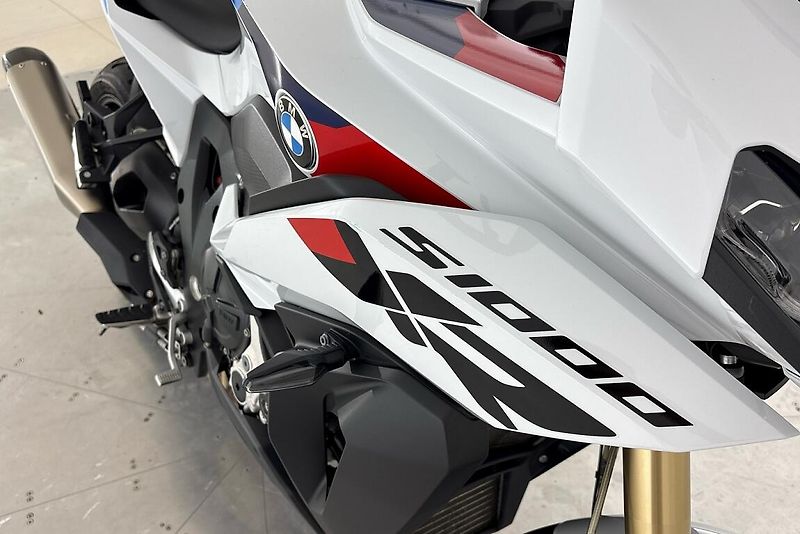 BMW S 1000 XR - fotka 11 z 13