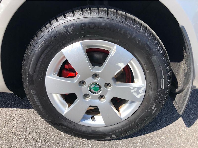 Škoda Octavia Combi 1.4 TSI - fotka 14 z 30