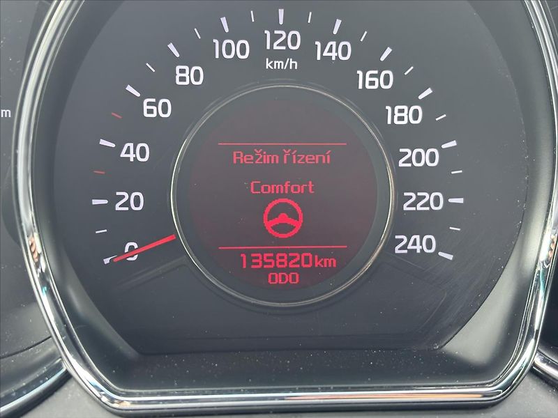 Kia Ceed 1,0 TGDi GT Line NAVI KAMERA - fotka 36 z 38