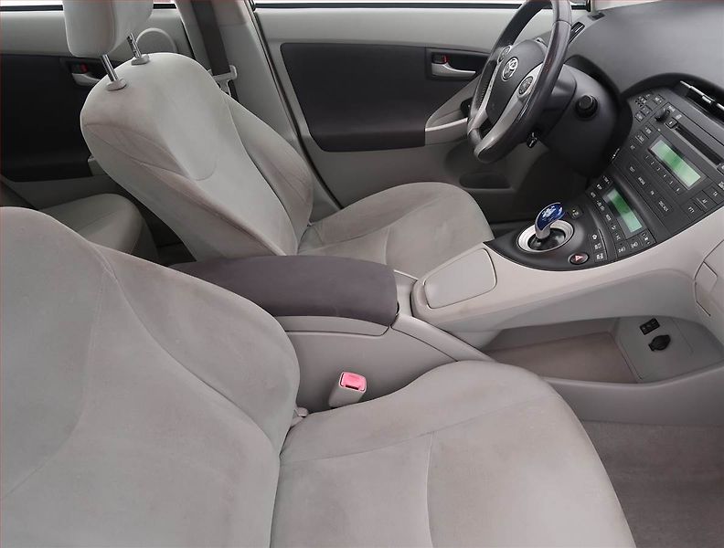 Toyota Prius (2009) 1.8 VVT-i HSD, Automat - fotka 9 z 14