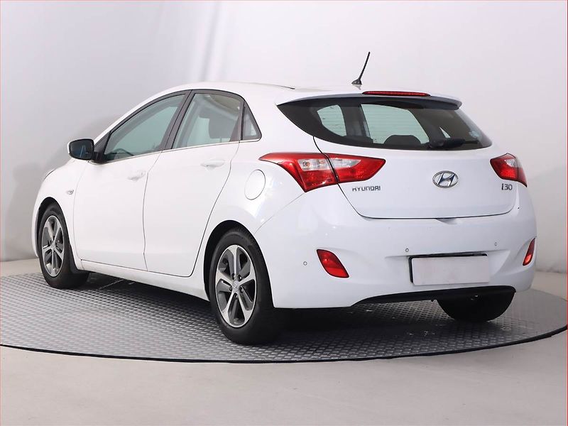 Hyundai i30 (2016) 1.4 CVVT, Tempomat - fotka 4 z 17