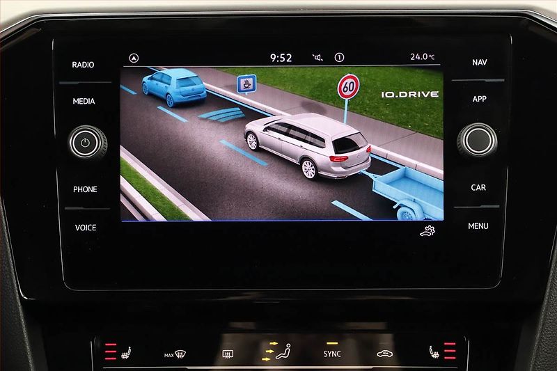 Volkswagen Passat (2020) 2.0 TDI - fotka 16 z 20
