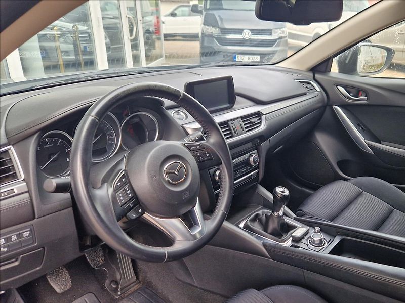 Mazda 6 2,2 D SKYACTIVE, VÝHŘEV NOSIČ - fotka 22 z 42