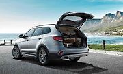 Hyundai Grand Santa Fe.
