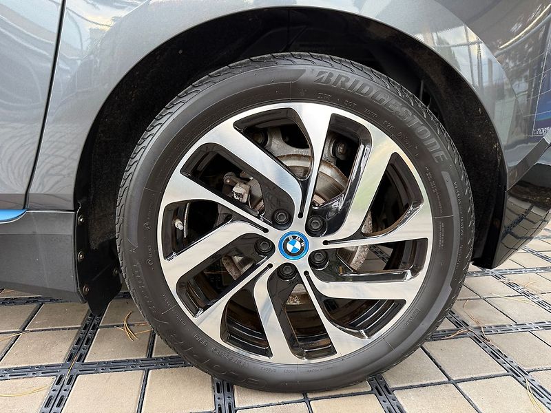 BMW i3 120Ah Kamera Tepelné čerpadlo - fotka 6 z 32