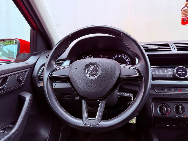 Škoda Fabia 1.2 TSi Ambition, ČR - fotka 16 z 23