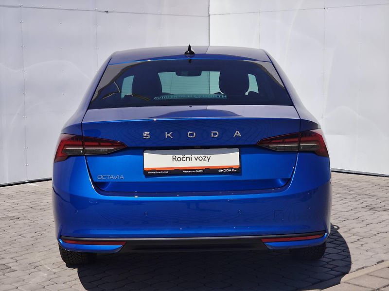 Škoda Octavia Top Selection 7DSG m-HEV 1,5TS - fotka 23 z 25