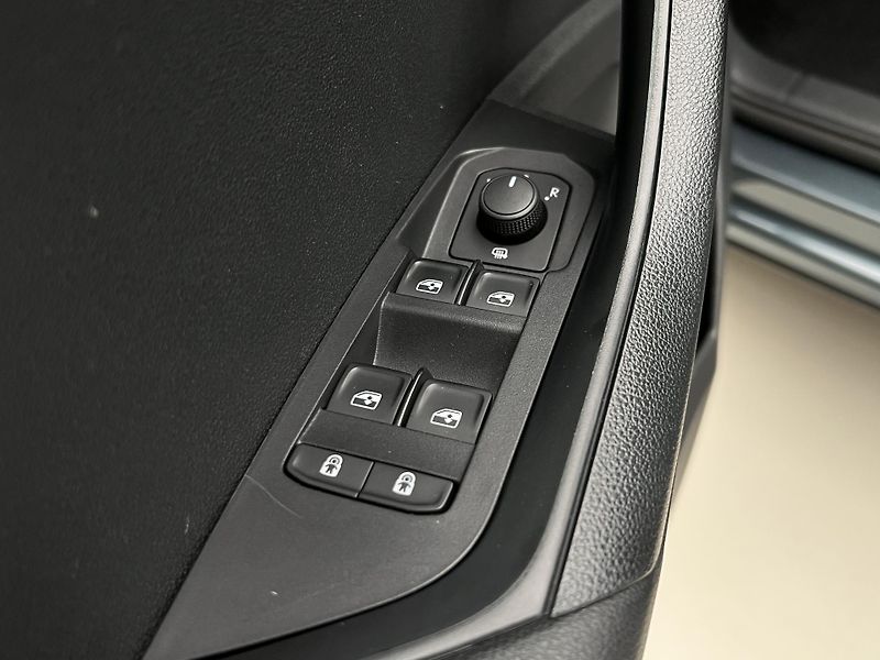 Škoda Karoq 1.5 TSI DRIVE AUT - fotka 39 z 40
