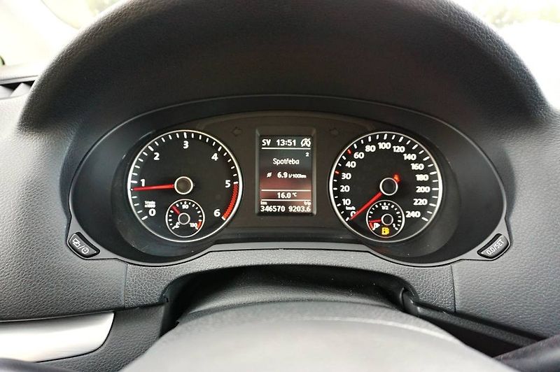 Volkswagen Sharan (2015) CUP 2,0 TDI 130 kW - fotka 33 z 54