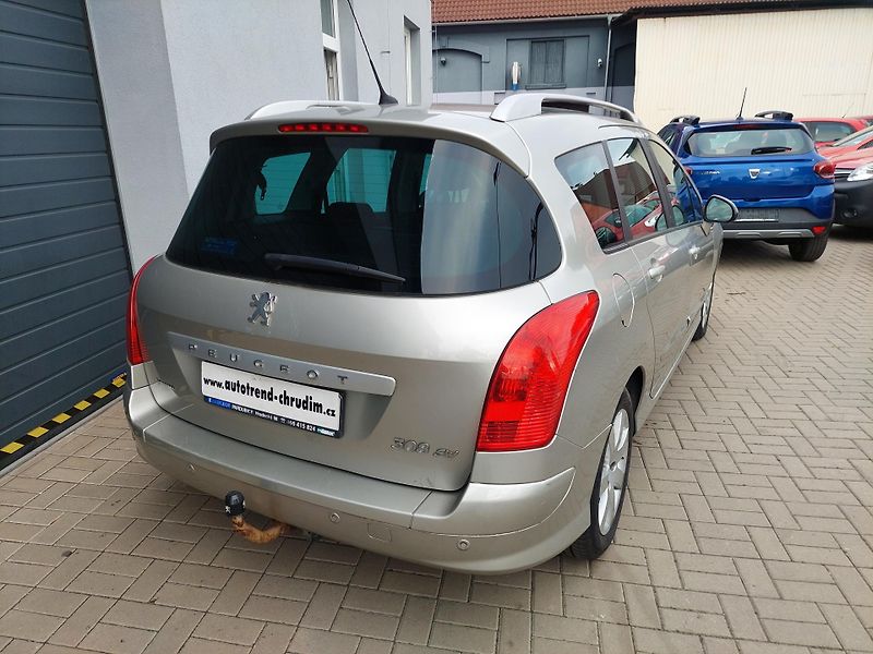 Peugeot 308 (2009) SW 1.6-88kW - fotka 5 z 32