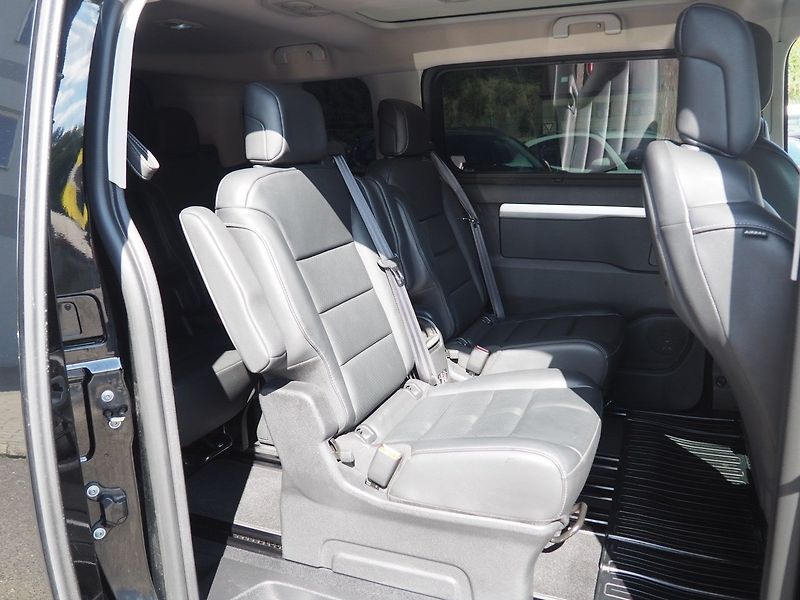 Toyota ProAce Verso (2021) VIP L1 Webasto 2.0 D 130 kW 8A - fotka 16 z 44