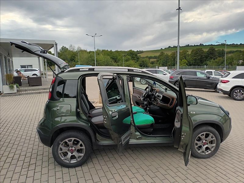 Fiat Panda 1,3 JTD,70KW,4X4,KLIMA  CROSS - fotka 9 z 43