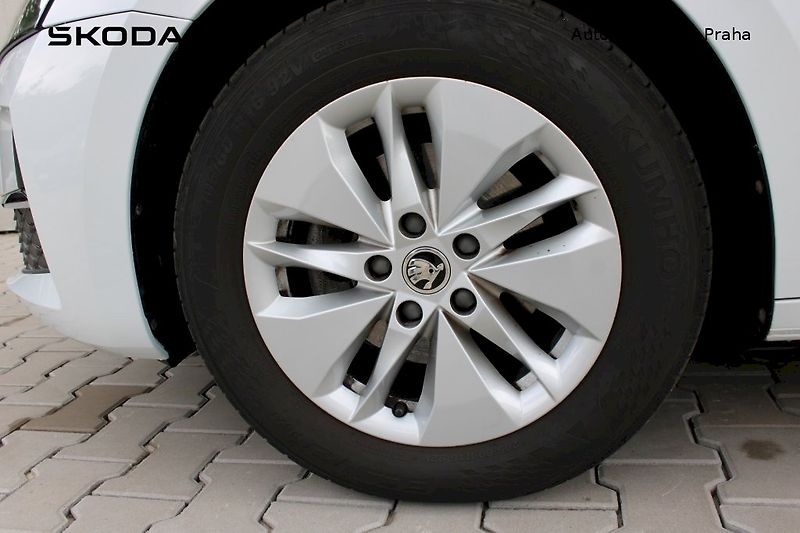 Škoda Octavia (2024) Combi Selection 1,5 TSI 110kW - fotka 25 z 25