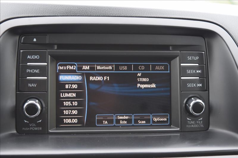 Mazda CX-5 2,0 i 118KW 4X4 AUTOMAT KŮŽE - fotka 44 z 54