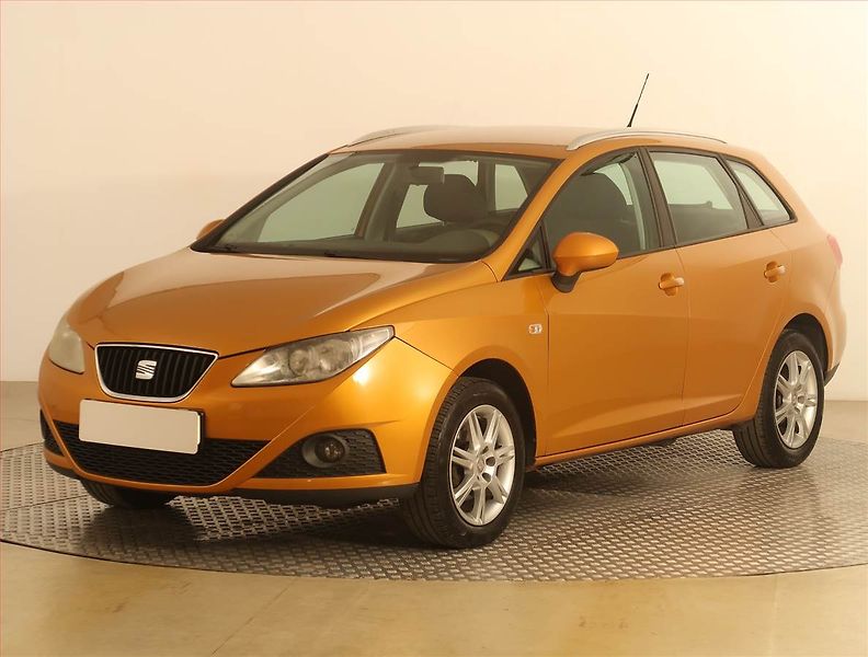 Seat Ibiza (2011) 1.4 16V, Tempomat - fotka 2 z 15