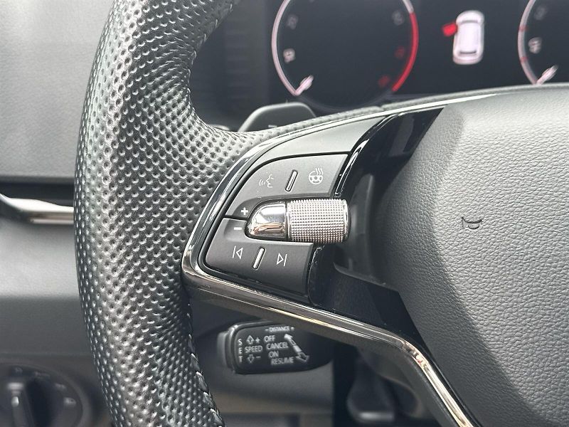Škoda Karoq (2022) 2.0 TSI 4x4 DSG SportLine - fotka 24 z 35