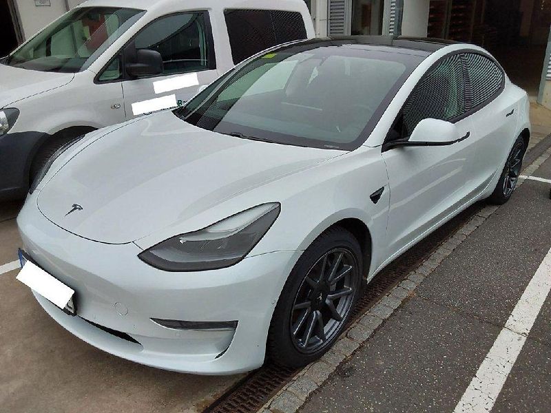 Tesla Model 3 (2021) AWD Long Range    PŘIPRAVUJEME - fotka 2 z 9
