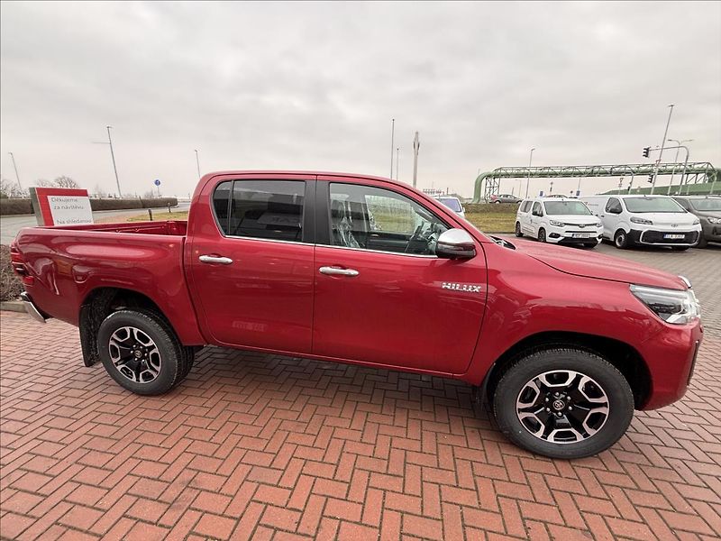 Toyota Hilux (2025) 2,8   EXECUTIVE - fotka 4 z 8