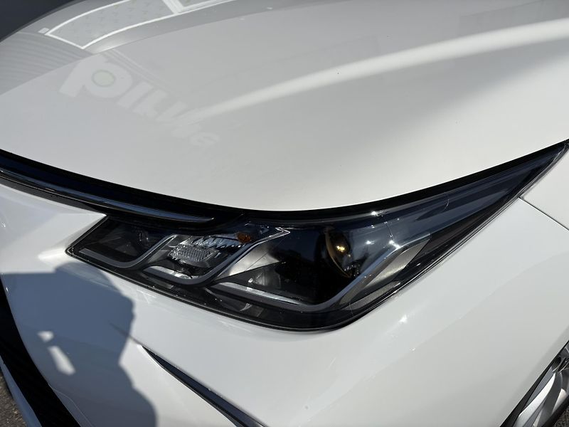 Toyota Corolla (2023) Sedan Comfort 1.5 (92 kW) AUT - fotka 8 z 19
