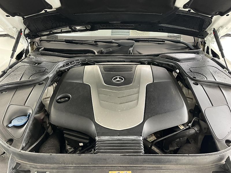 Mercedes-Benz Třídy S 350d 4MATIC*Panorama*Masáž*AMG - fotka 36 z 36