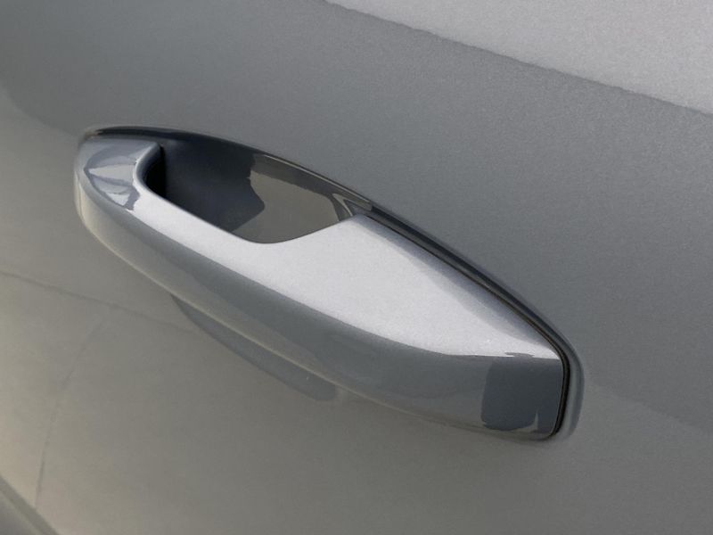 Volvo XC40 T5 RECHARGE INSCRIPTION AUT - fotka 33 z 50