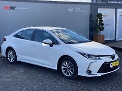 Toyota Corolla 1.6i, ČR-1m, Comfort, tažné - fotografie inzerátu
