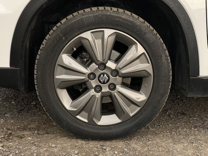 Suzuki Vitara 1.4iJET, ČR-1m, 4x4, Premium - fotka 9 z 33