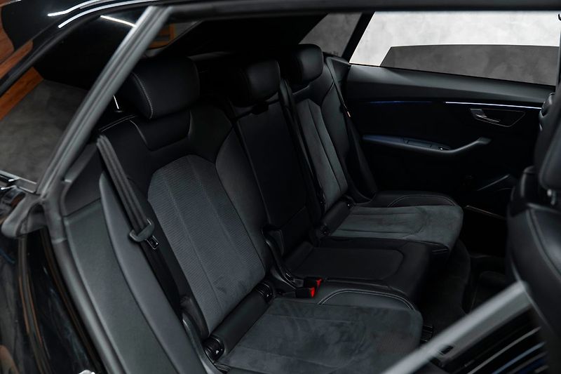 Audi Q8 - fotka 19 z 22