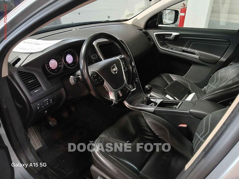 Volvo XC60 (2012) 2.4 D - fotka 3 z 3
