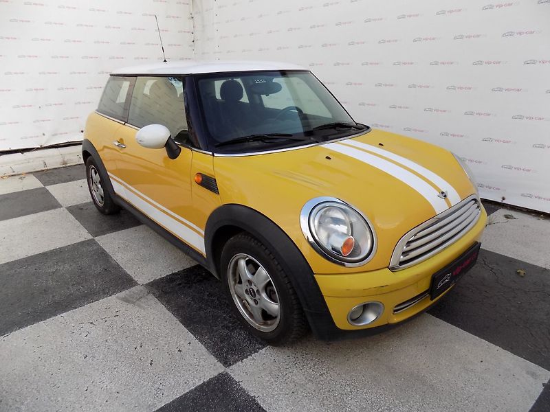 Mini Cooper (2007) 1.6i/Klimatizace/ - fotka 5 z 29