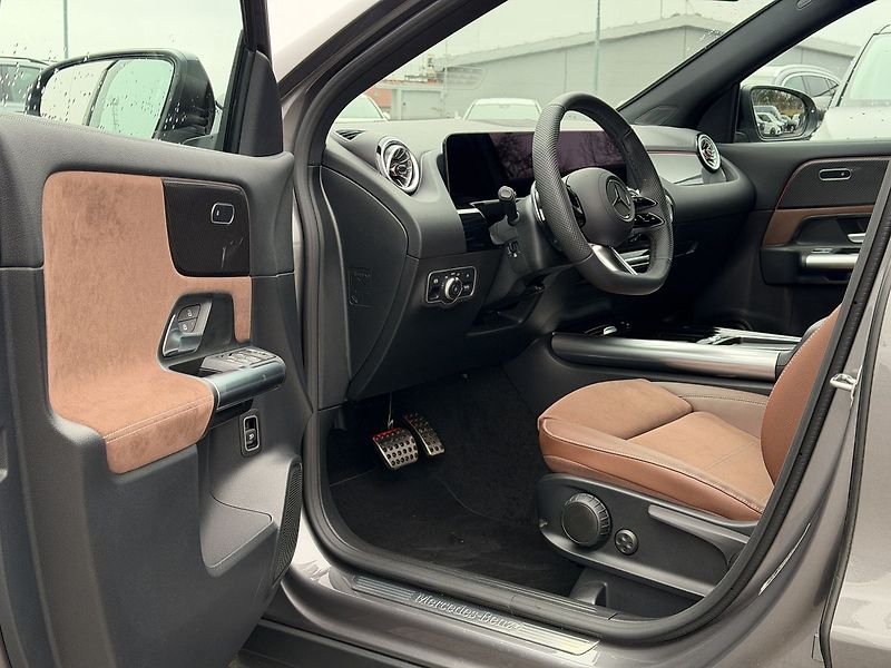 Mercedes-Benz GLA 200 d AMG Style Edition - fotka 22 z 35