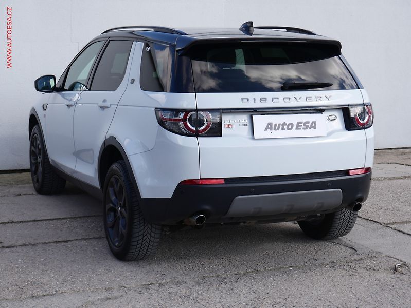 Land Rover Discovery Sport (2016) 2.0TD4 4x4, AT, bixen, panor - fotka 4 z 20