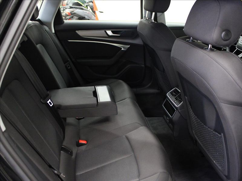 Audi A6 3,0 45 TDI Quattro Sport 1.maj - fotka 13 z 33