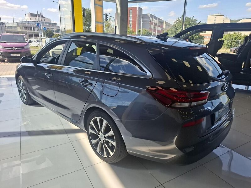 Hyundai i30 1.4 T-GDi 103KW 2020 - fotka 4 z 14