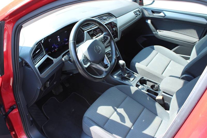 Volkswagen Touran (2022) 2.0 TDI 110kW DSG tažné - fotka 7 z 35