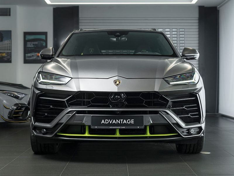 Lamborghini Urus Graphite Capsule/Pano/B&O 3D - fotka 2 z 27