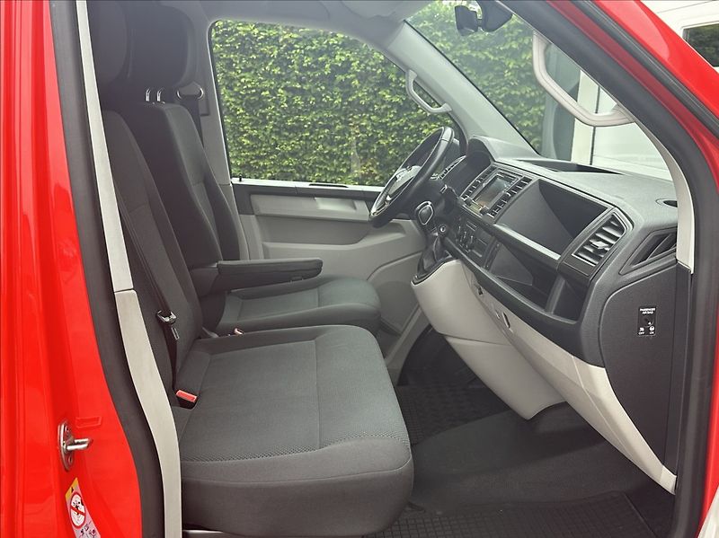 Volkswagen Transporter 2,0 TDI 150PS  L2H1 DSG Dílna - fotka 14 z 53