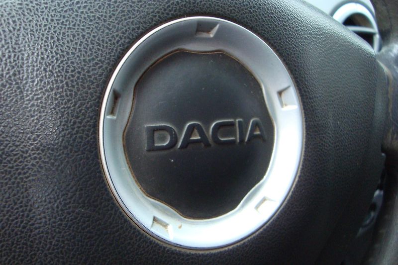 Dacia Logan (2009) 1.5 DCi - fotka 40 z 44