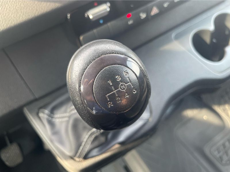 Mercedes-Benz Sprinter 319 CDI  3.0 V6  XL - fotka 18 z 22