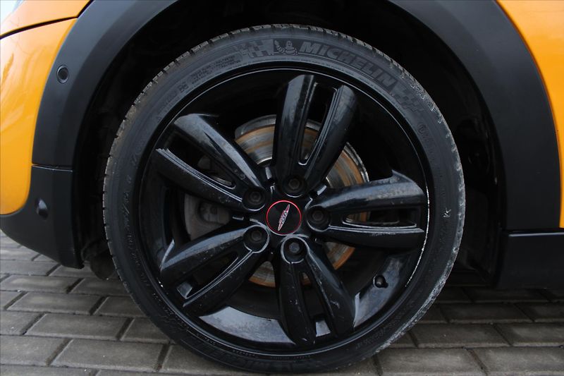 Mini Cooper S 2.0T 141kW PANORAMA ČR - fotka 9 z 25
